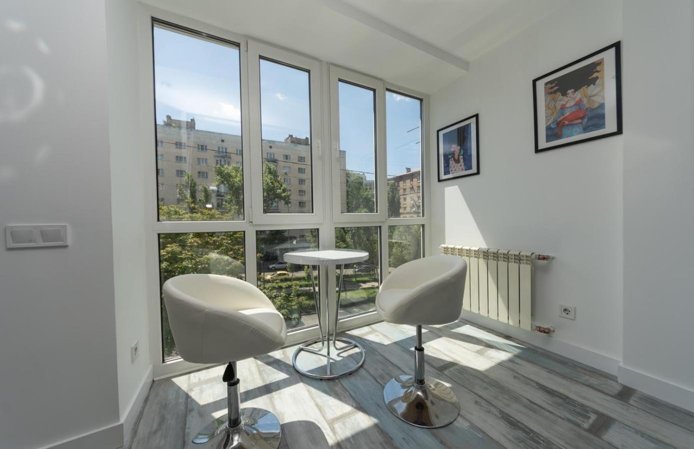 Flat24 On Lesi Ukrainki 3 Kyiv Exterior foto