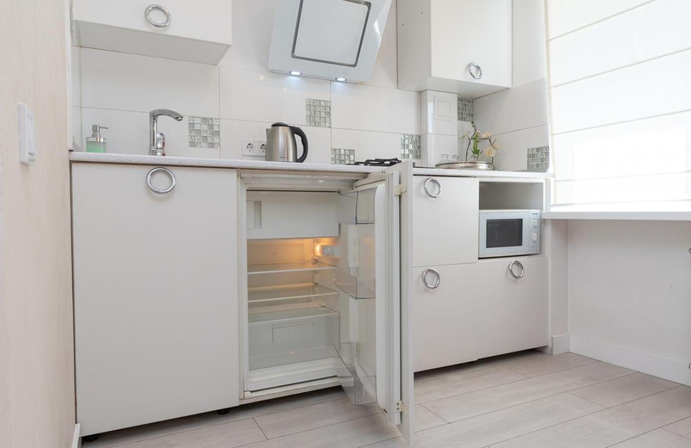 Flat24 On Lesi Ukrainki 3 Kyiv Exterior foto